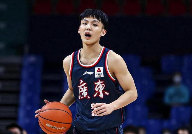 尼克斯迎赛点利好！马刺替补中锋出战成疑，文班亚马要独自扛内线