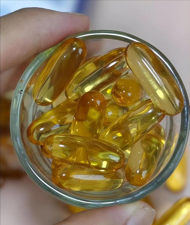 C罗卫冕压力陡增！头号强敌1.9亿欧组英超三叉戟 沙特亲王全额资助