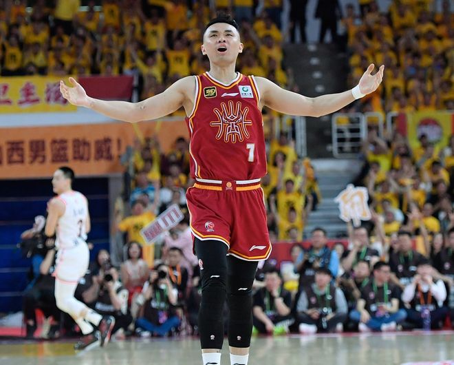 NBA神操作:马刺出台地域限购,直接取消外地尼克斯球迷门票订单