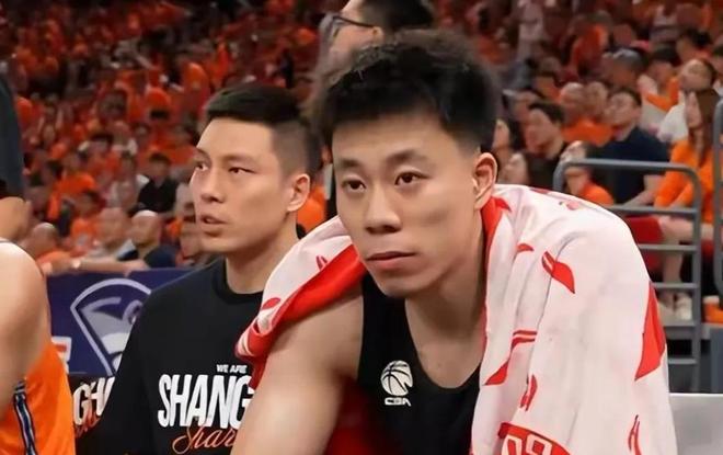 宋佳曝那英北京演唱会请客，打电话叫肖战来买单被拒，原因超搞笑