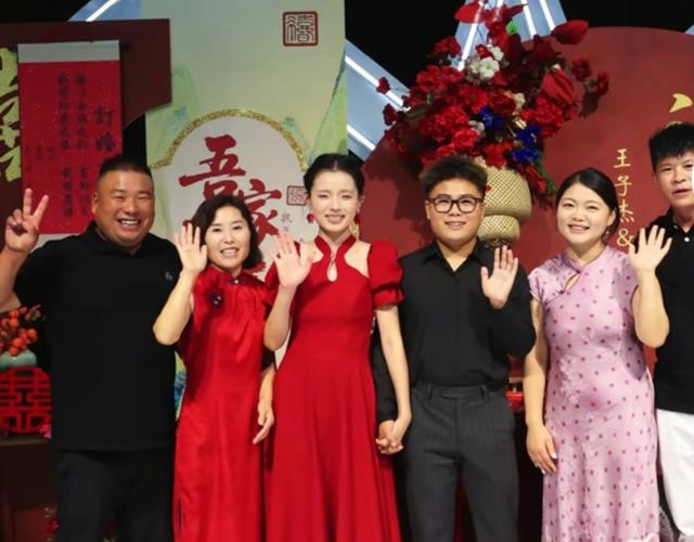 欧冠榜首大战!数据:巴萨神锋复出 欲斩大巴黎