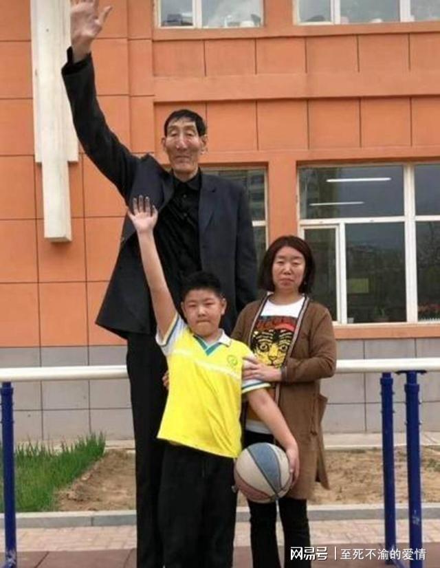 小布和吴易昺会师上演ATP德比处女秀，女网上半年第一奖金王揭晓