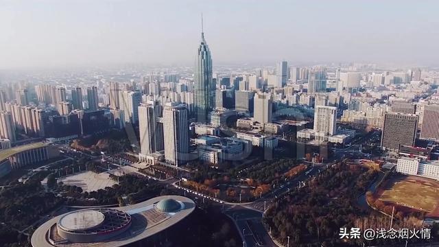 李治廷中秋官宣当爸爸，已低调结婚3年，混血儿妻子黄发大眼漂亮