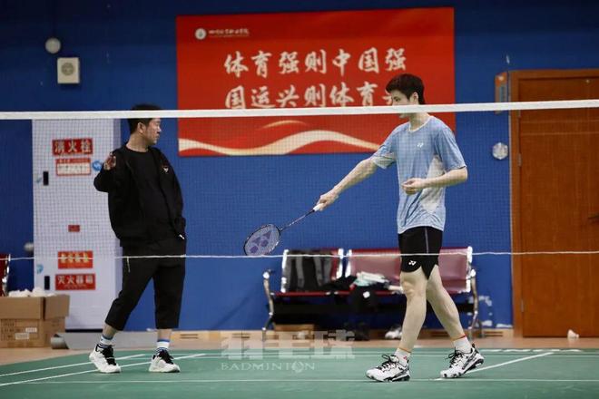 阿尔瓦雷斯暴怒:别指望我再踢了马竞的办公室空无一人